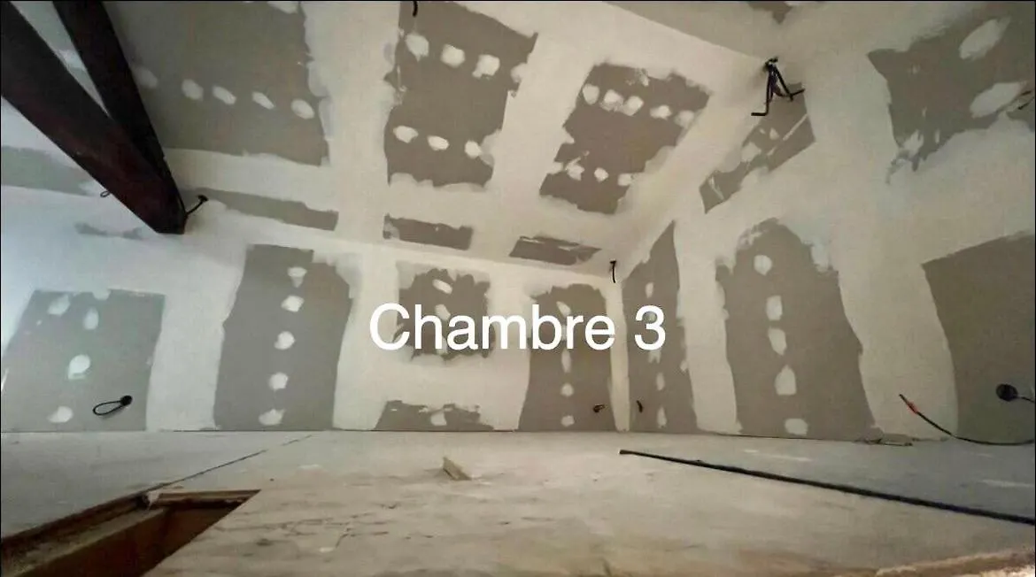 La Grange Du Chateau Favor Bourg-de-Péage 0*,